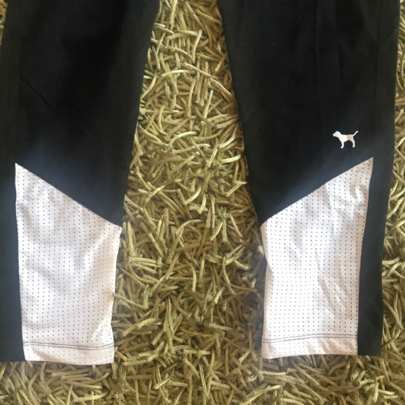 Pink yoga pants - Picture 3 of 4